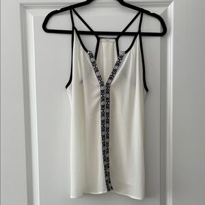 Le Lis Size S Racerback Flowy Tank